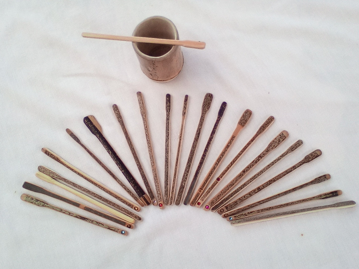 TOUILLEUR EN BAMBOU NOIR ARTISANAL de 14-15 cm 100% naturel