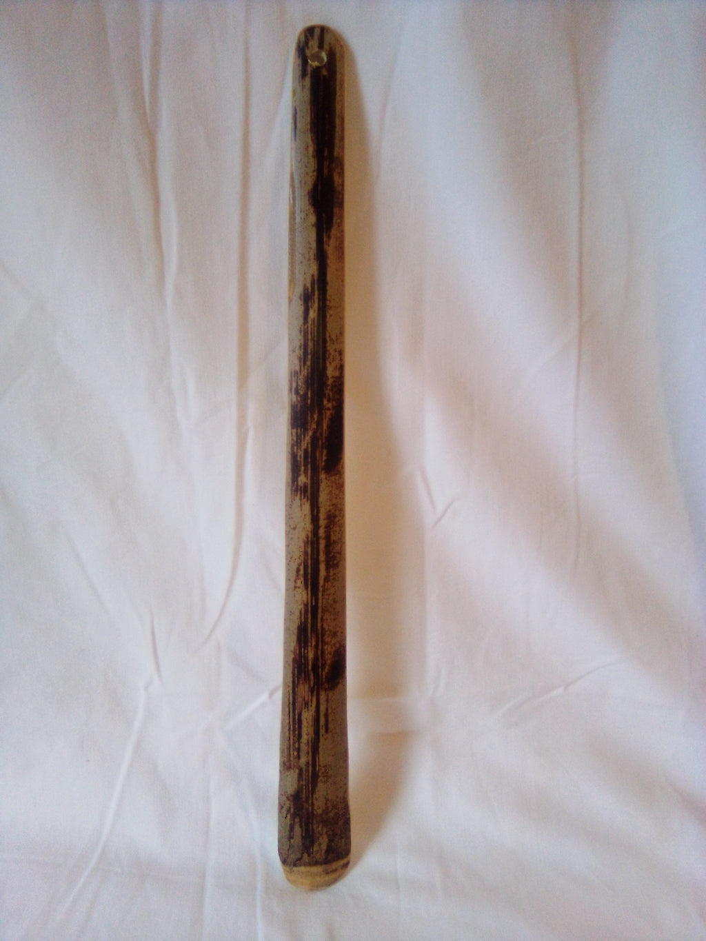 Chausse-pied artisanal en bambou vert de 36 cm, naturelllement décoré