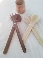 Couverts à salade en bambou noir artisanaux de 24 cm, naturels