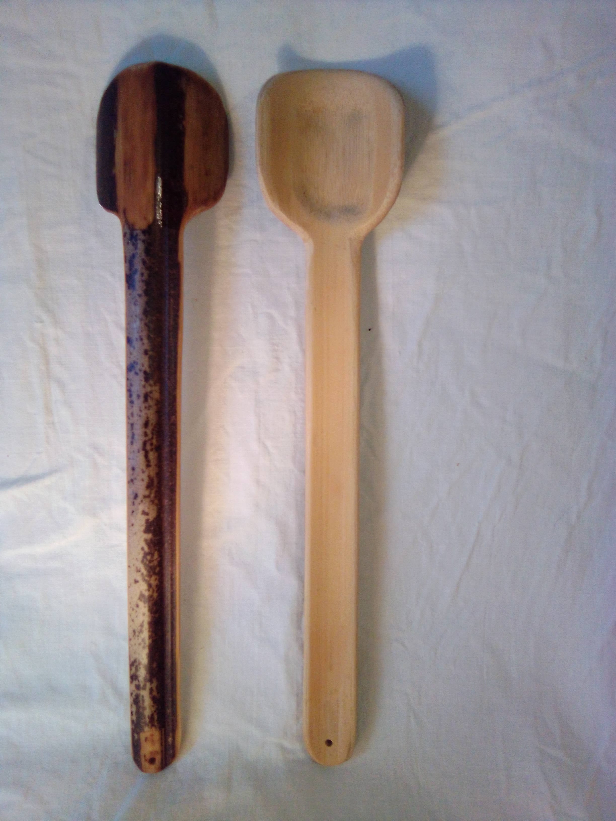 Cuillère en bambou noir artisanale de 27 cm naturelle, décorée