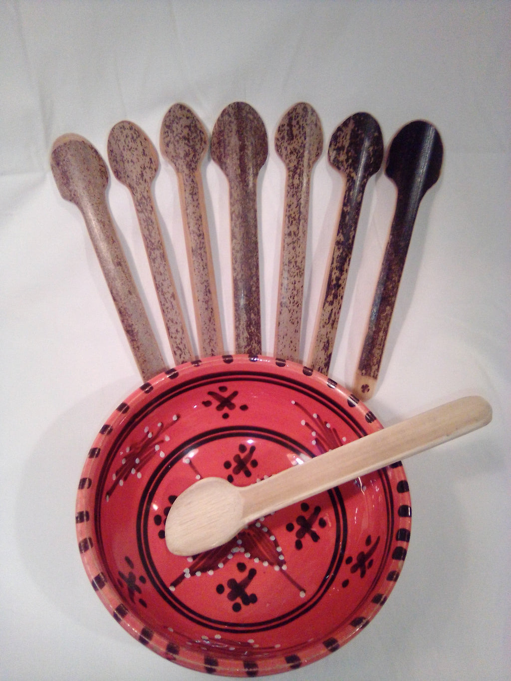 Cuillère à soupe en bambou noir artisanale de 18 cm, estampillée d 'une coix
