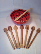 Cuillère à soupe en bambou vert artisanale de 17 cm estampillée d'une croix