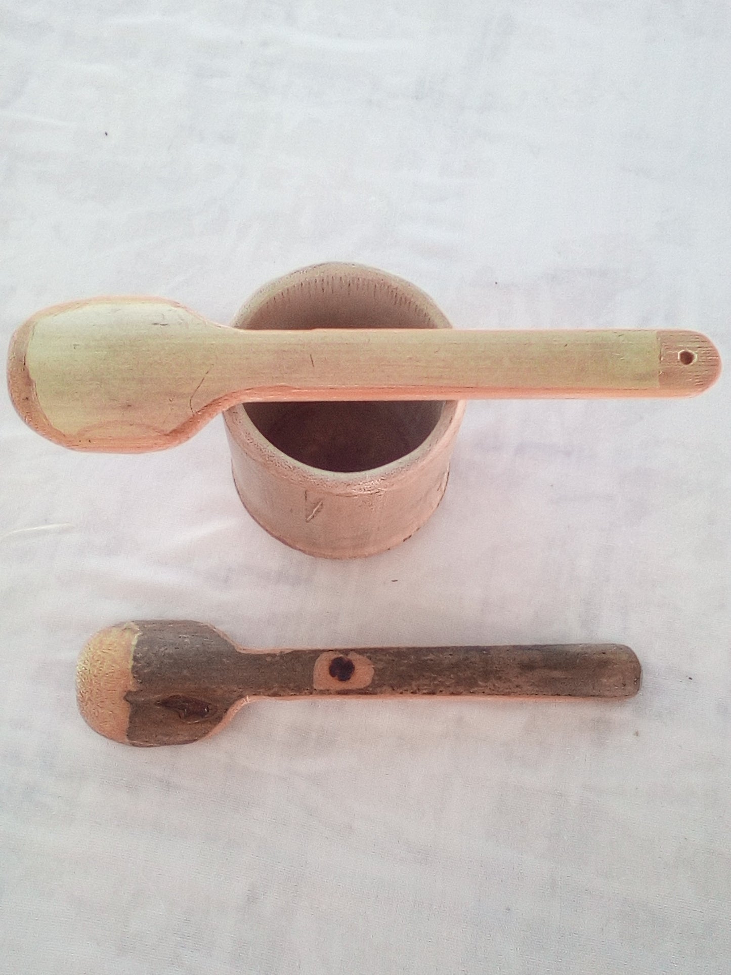 Cuillère en bambou vert artisanale 18-19 cm estampillée de la croix