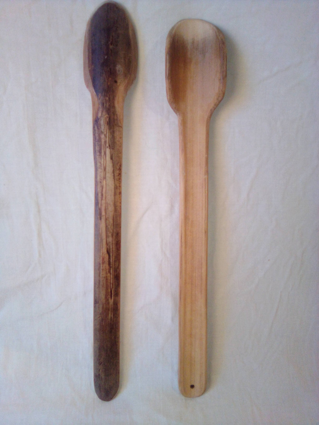 Cuillère artisanale en bambou vert de 26 cm naturelle