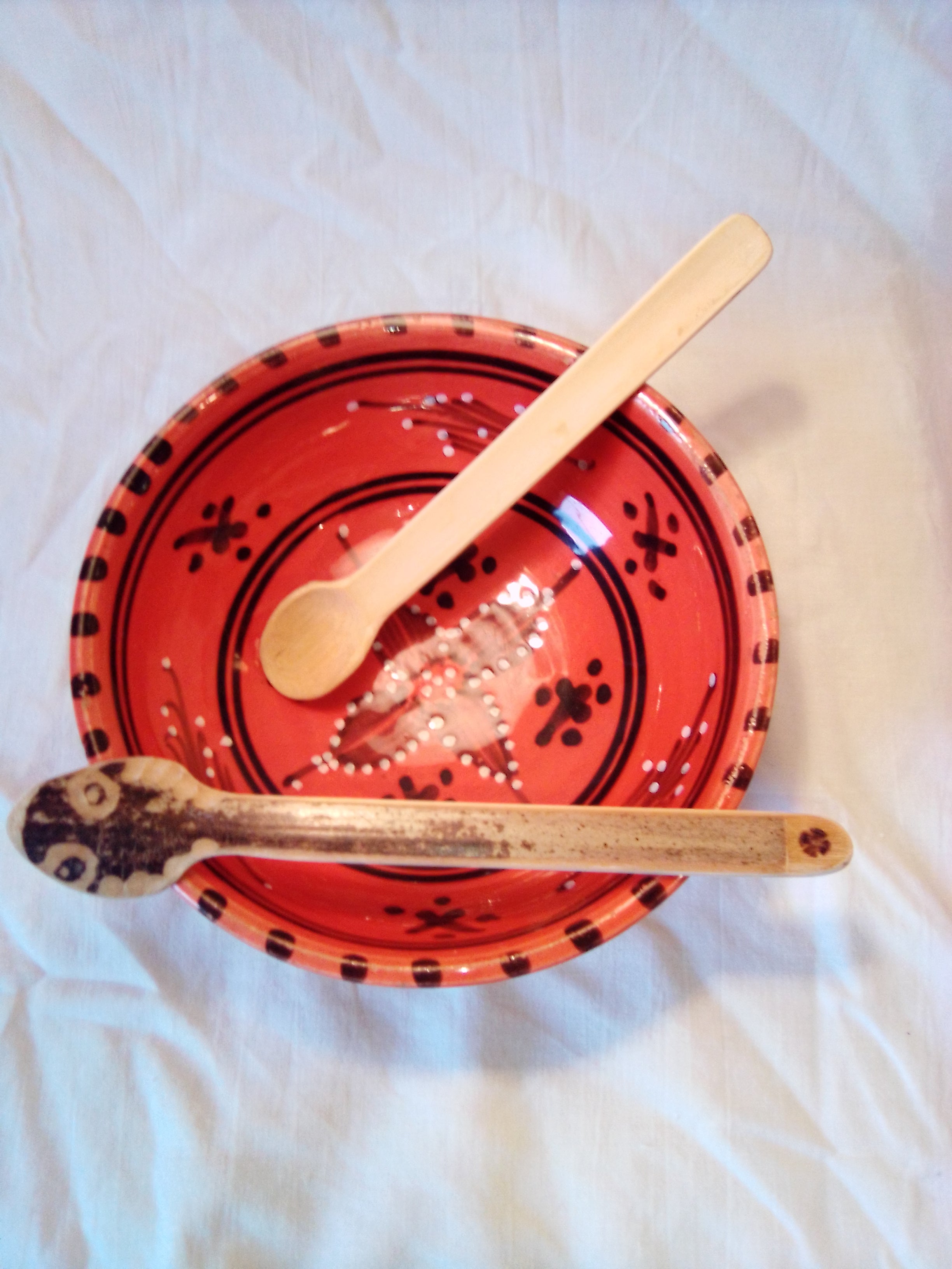 Cuillère à soupe en bambou noir de 16 cm dessin poisson estampillée d'une croix