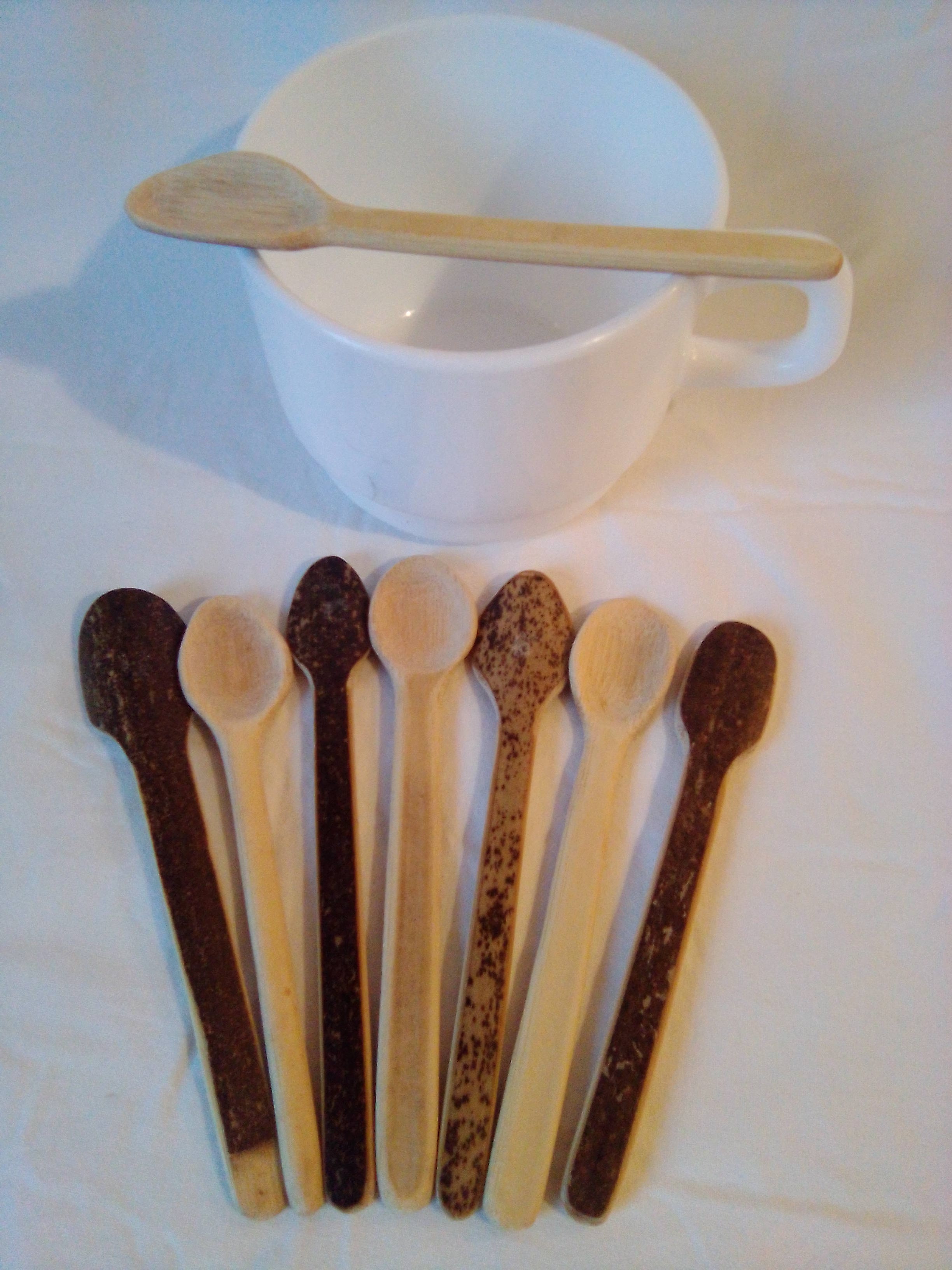 Petite cuillère de 11 cm en bambou noir naturelle
