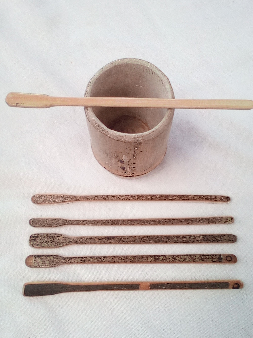 TOUILLEUR EN BAMBOU NOIR ARTISANAL  de 14-15 cm 100% naturel