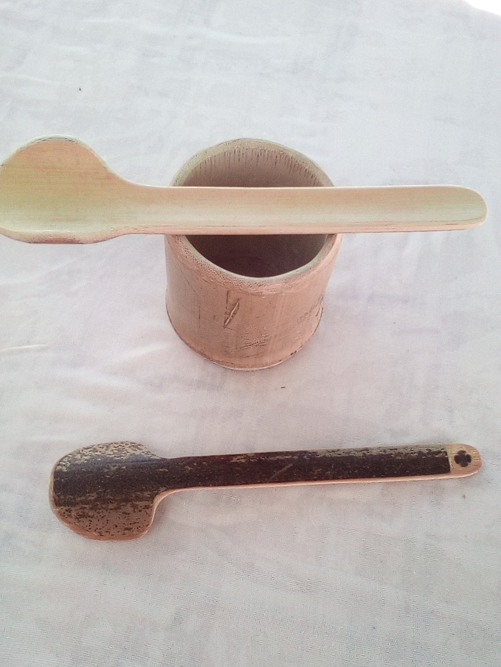 CUILLERES A TOUILLER EN BAMBOU noir ou vert artisanales de 16 cm