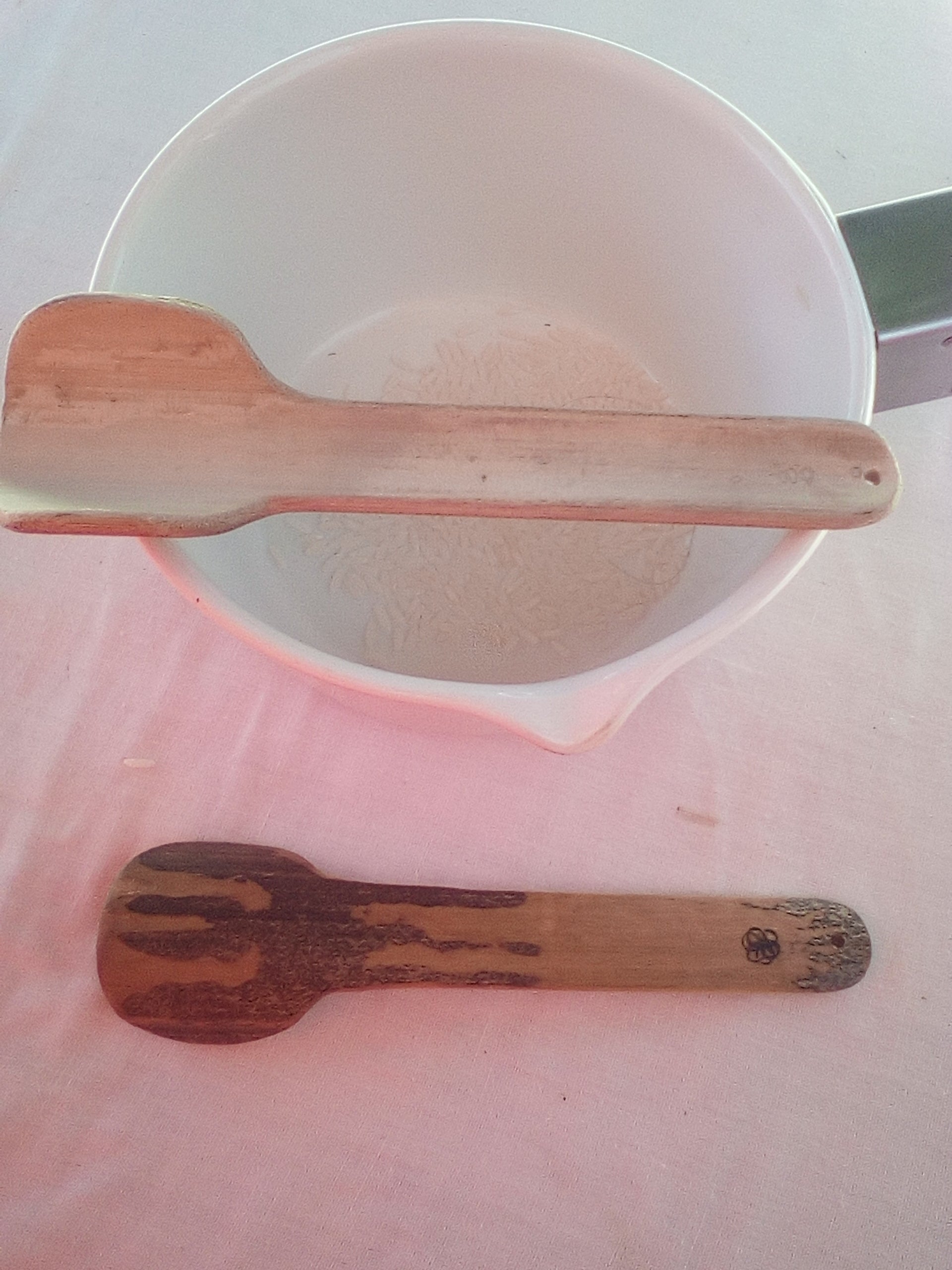 CUILLERES A TOUILLER EN BAMBOU noir ou vert artisanales de 16 cm