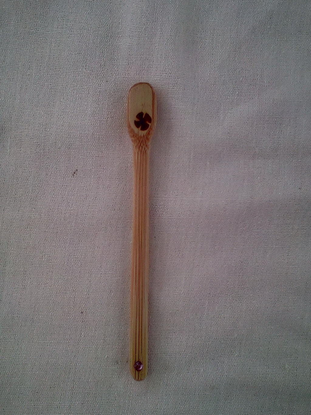 TOUILLEUR EN BAMBOU NOIR OU VERT ARTISANAL de 10-11 cm