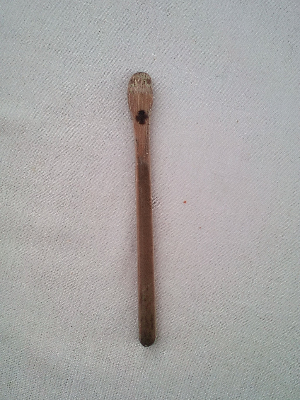 TOUILLEUR EN BAMBOU NOIR OU VERT ARTISANAL de 11-12 cm