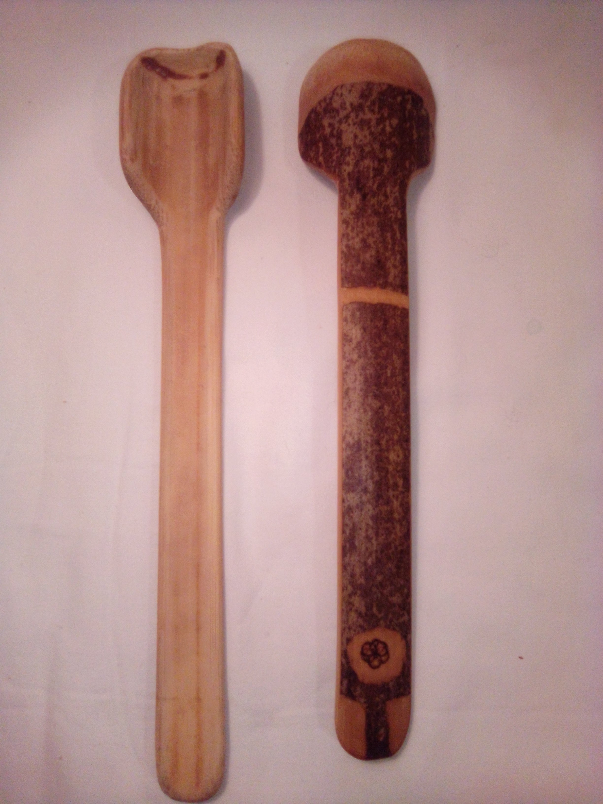 CUILLERE A TOUILLER EN BAMBOU noir ou vert artisanale 22 cm