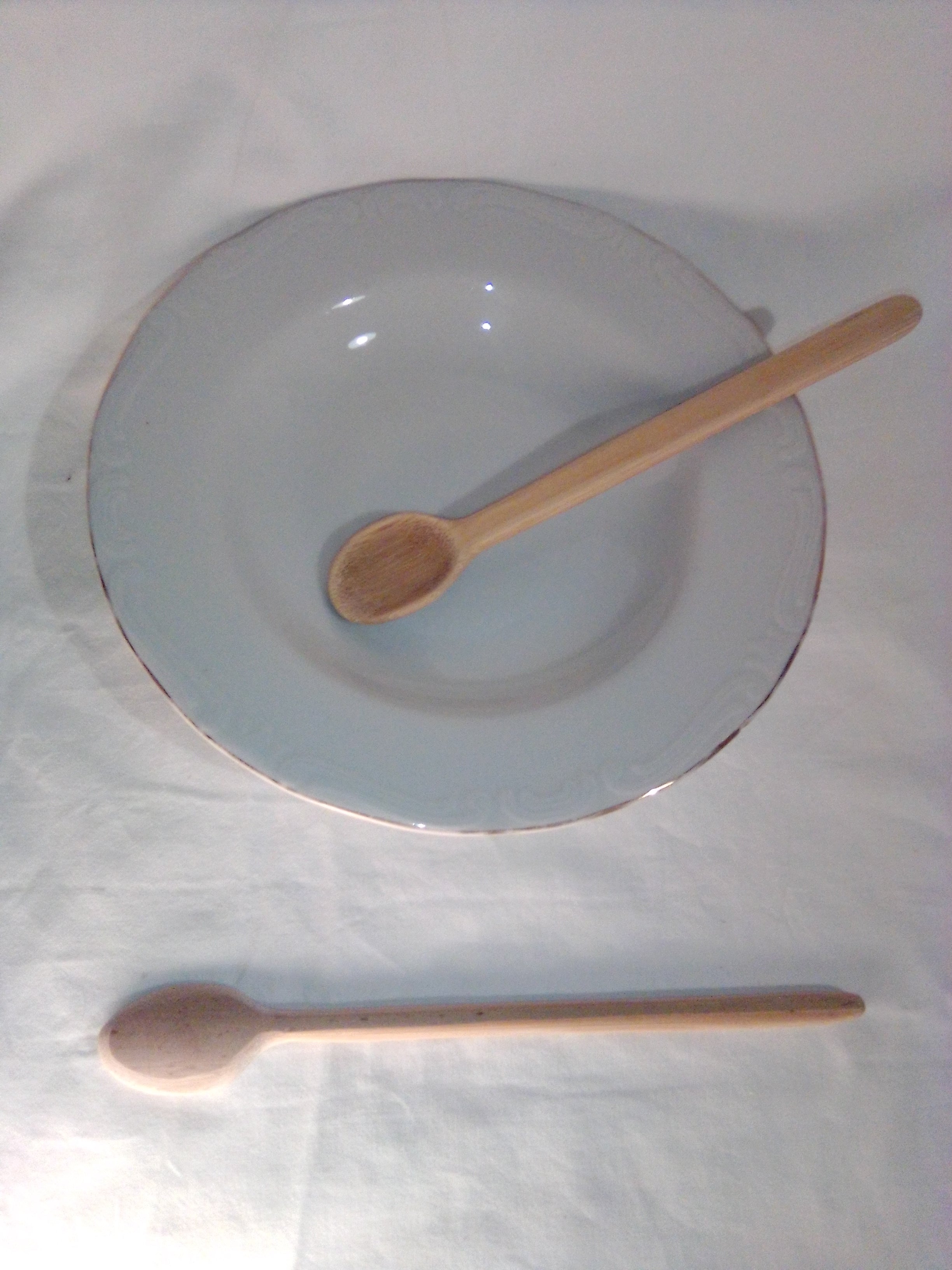 CUILLERE A SOUPE ARTISANALE EN BAMBOU noir ou vert  de 20 cm