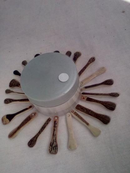 Spatule à maquillage en bambou noir 4-5 cm strass multicouleurs