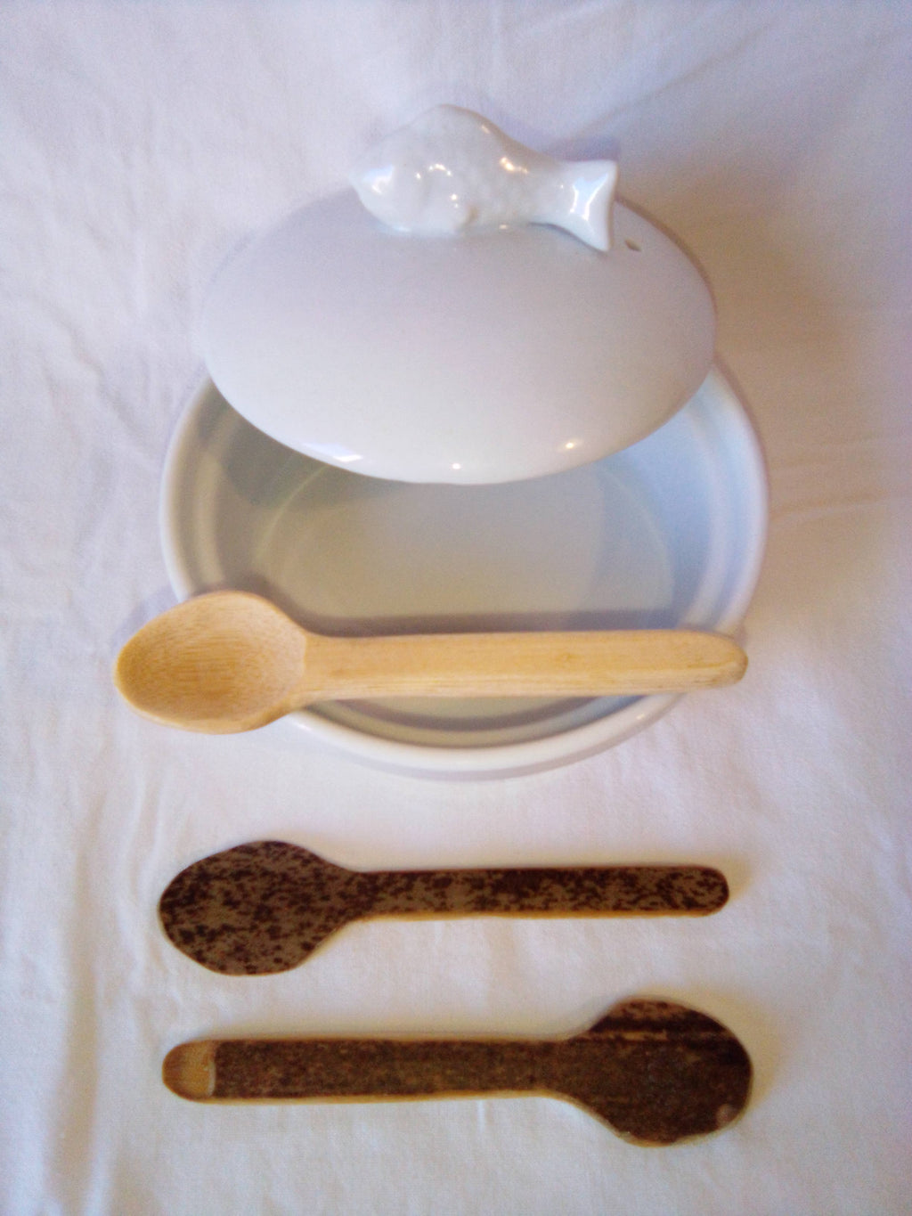 Petite cuillère en bambou noir de 9 cm naturelle