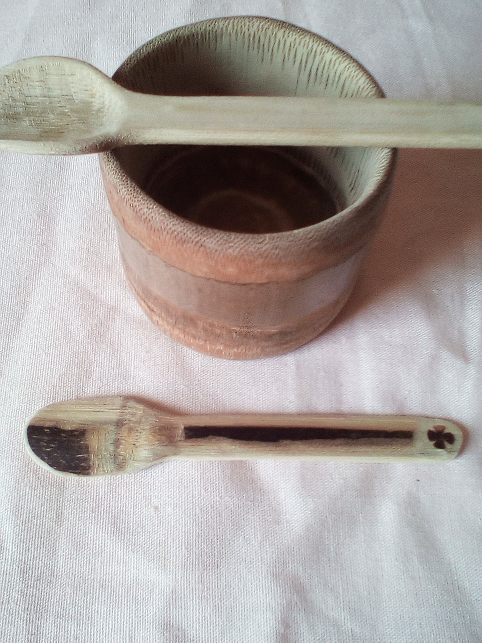 petite cuillere en bambou noir artisanale 10 cm