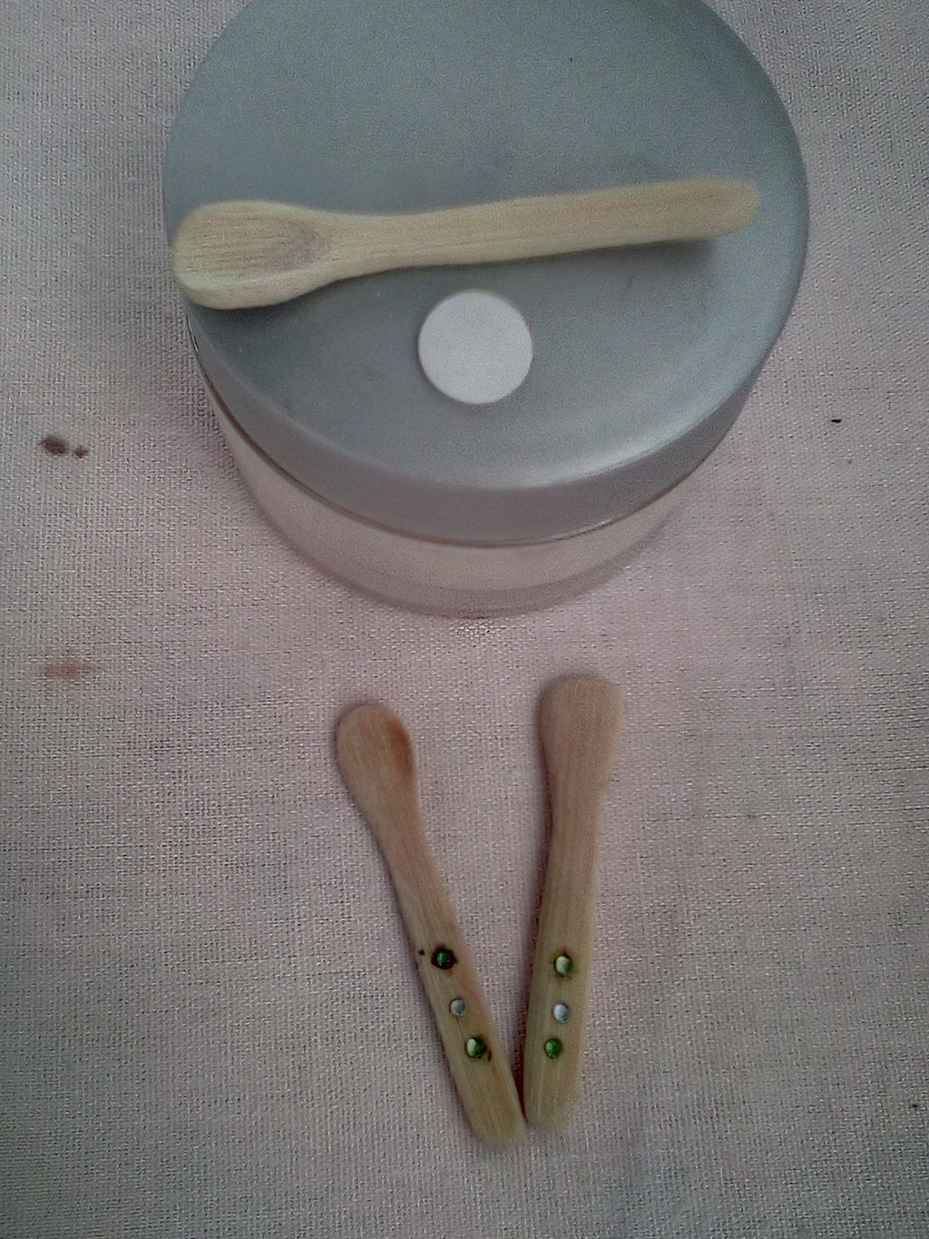 Spatule à maquillage en bambou noir artisanale 4-5 cm 3 strass vert bleu vert
