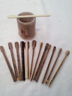 touilleur en bambou noir artisanal 12-13 cm naturel