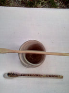 Touilleur en bambou noir artisanal 15-16 cm orné de deux strass blancs