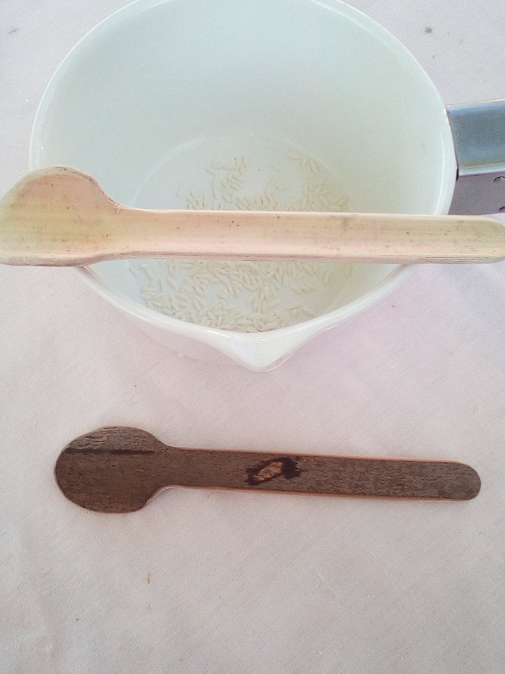 cuillere en bambou noir de 17 cm naturellement décorée