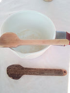 Cuillère en bambou noir artisanale de 17 cm