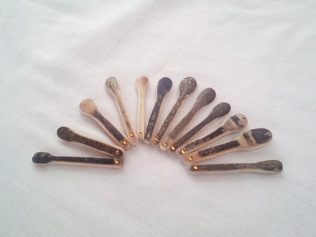 cuillere à maquillage en bambou strass jaune 4-5 cm