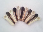 Cuillere à maquillage artisanale en bambou noir, naturelle de 4 cm