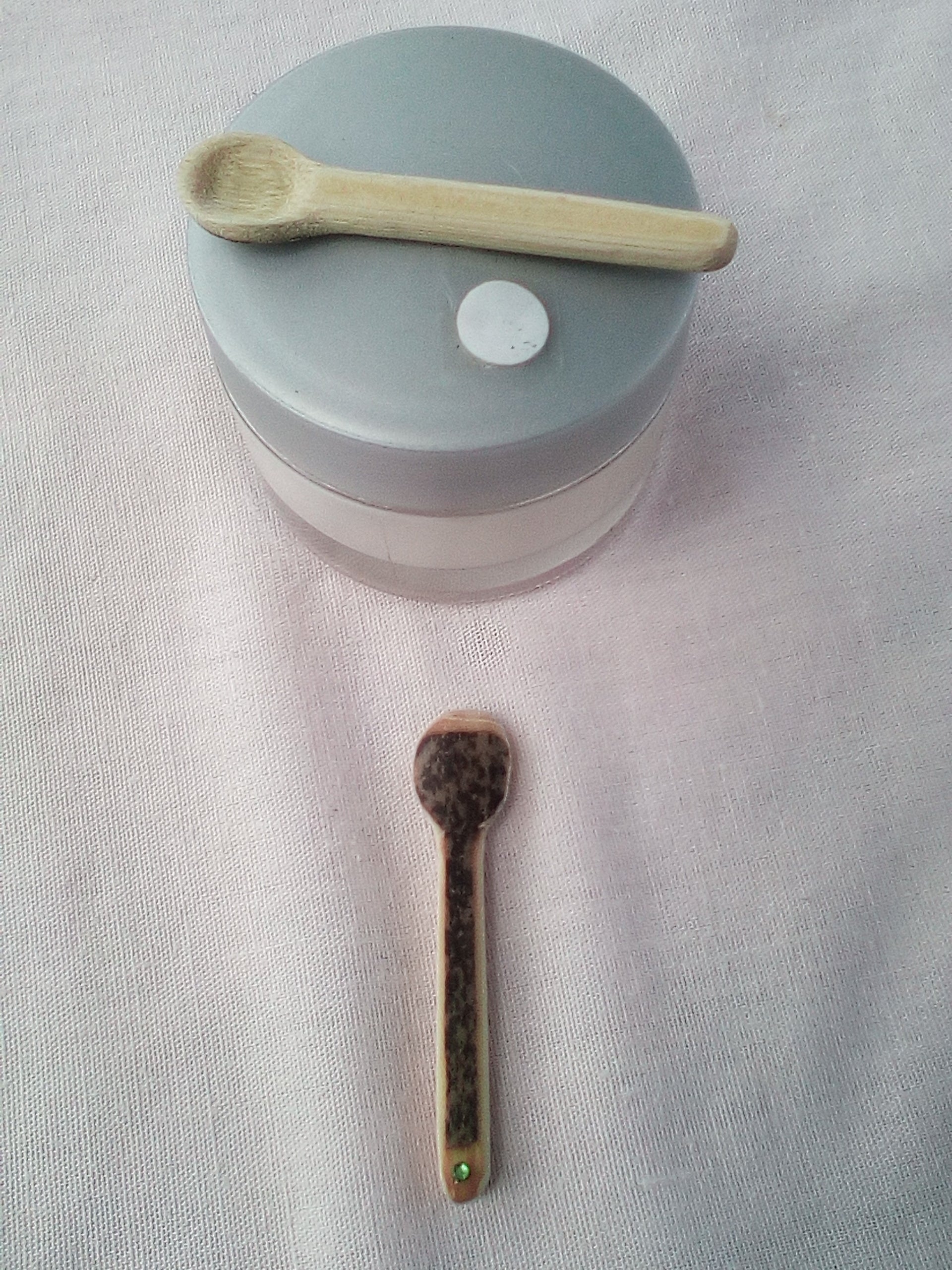 cuillere a maquillage en bambou noir 5-6 cm 1 strass vert