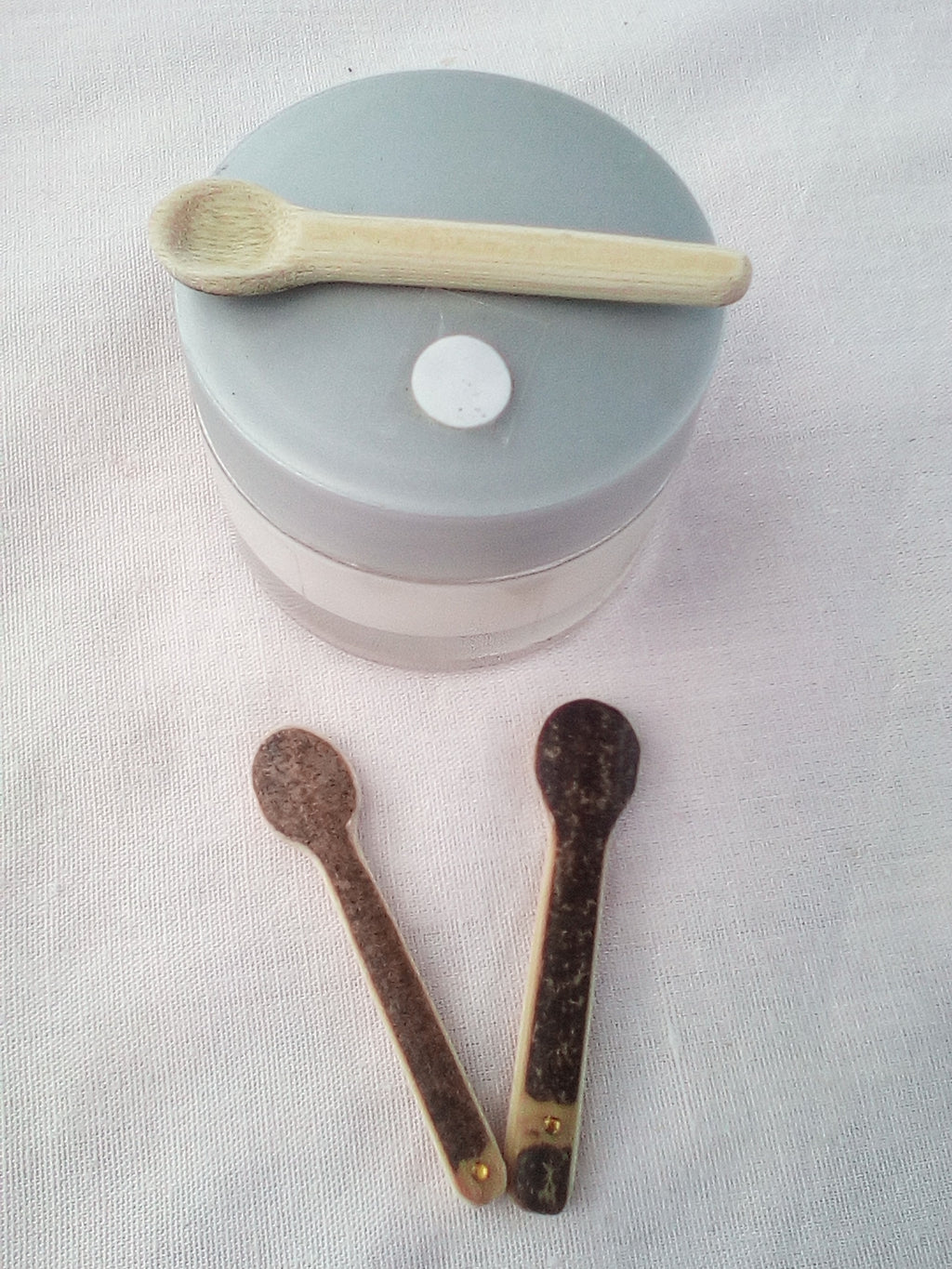 cuillere a maquillage en bambou noir 5-6 cm strass jaune