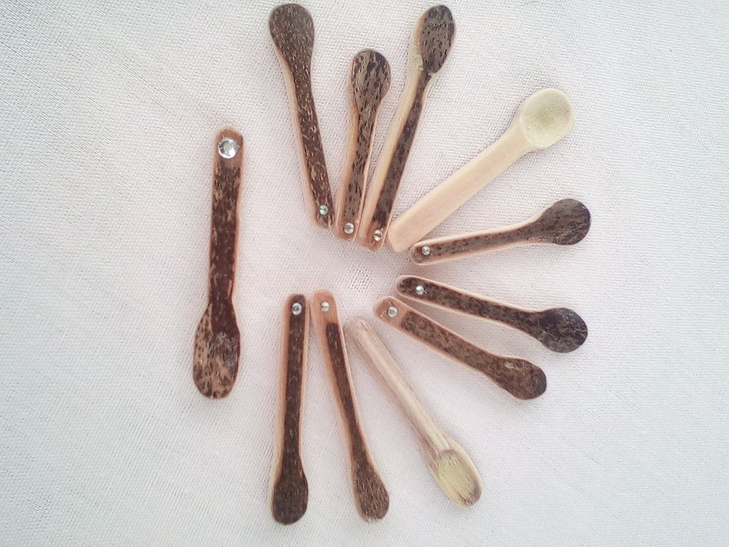 cuillere a maquillage en bambou strass blanc 4-5 cm